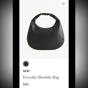 Abercrombie & Fitch
Everyday woven bag